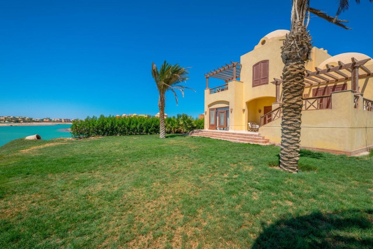 Апартаменты Scenic Views 3-Bedroom Villa In Sabina, El Gouna Private Jacuzzi & Lagoon Access *