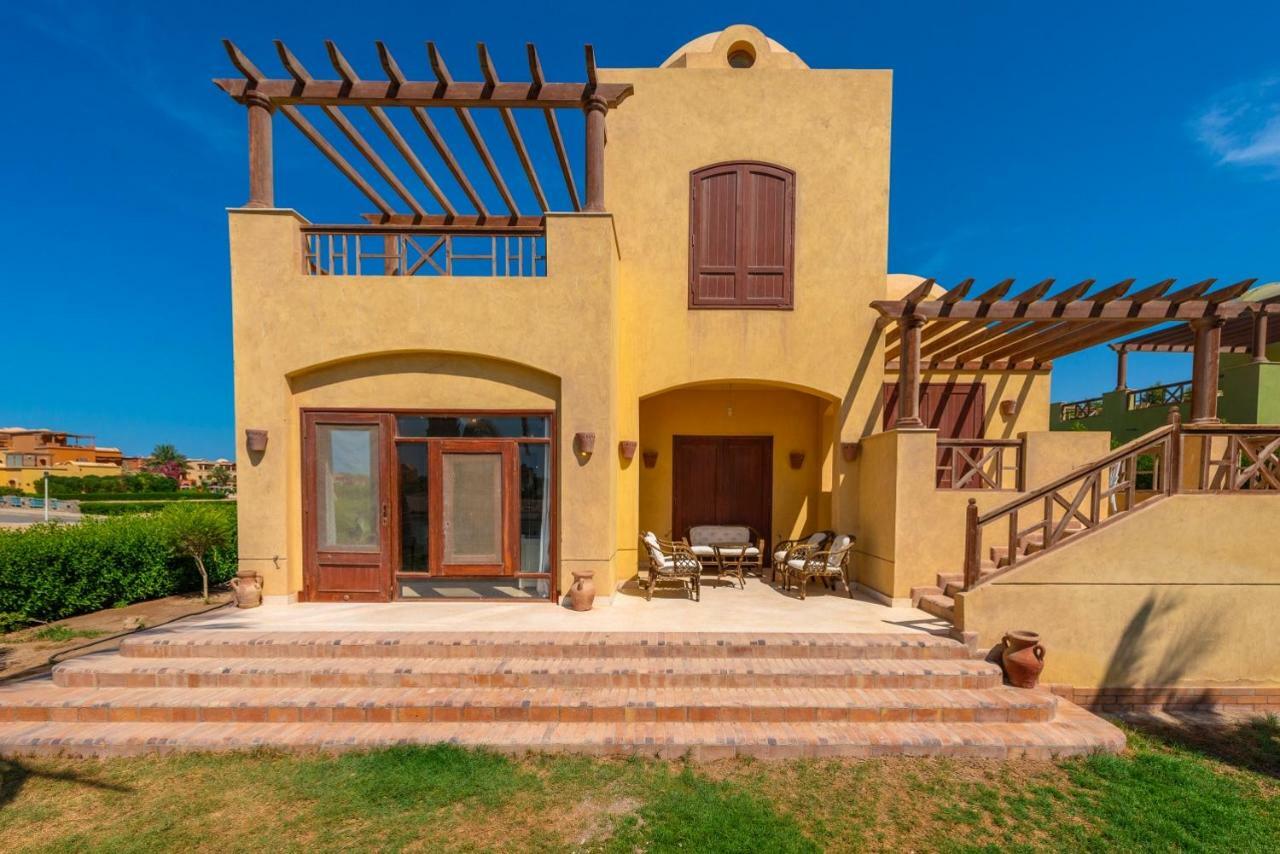 Апартаменты Scenic Views 3-Bedroom Villa In Sabina, El Gouna Private Jacuzzi & Lagoon Access