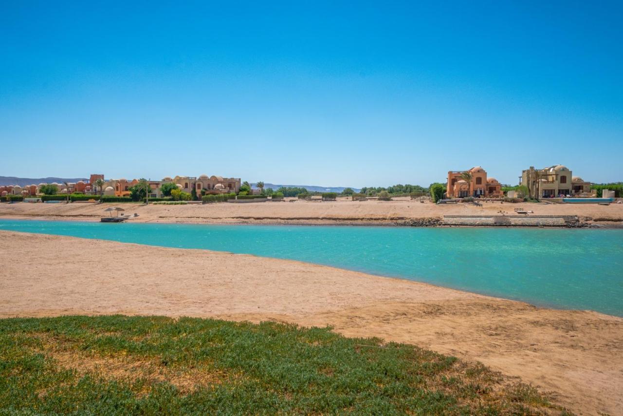 Scenic Views 3-Bedroom Villa In Sabina, El Gouna Private Jacuzzi & Lagoon Access * Hurghada