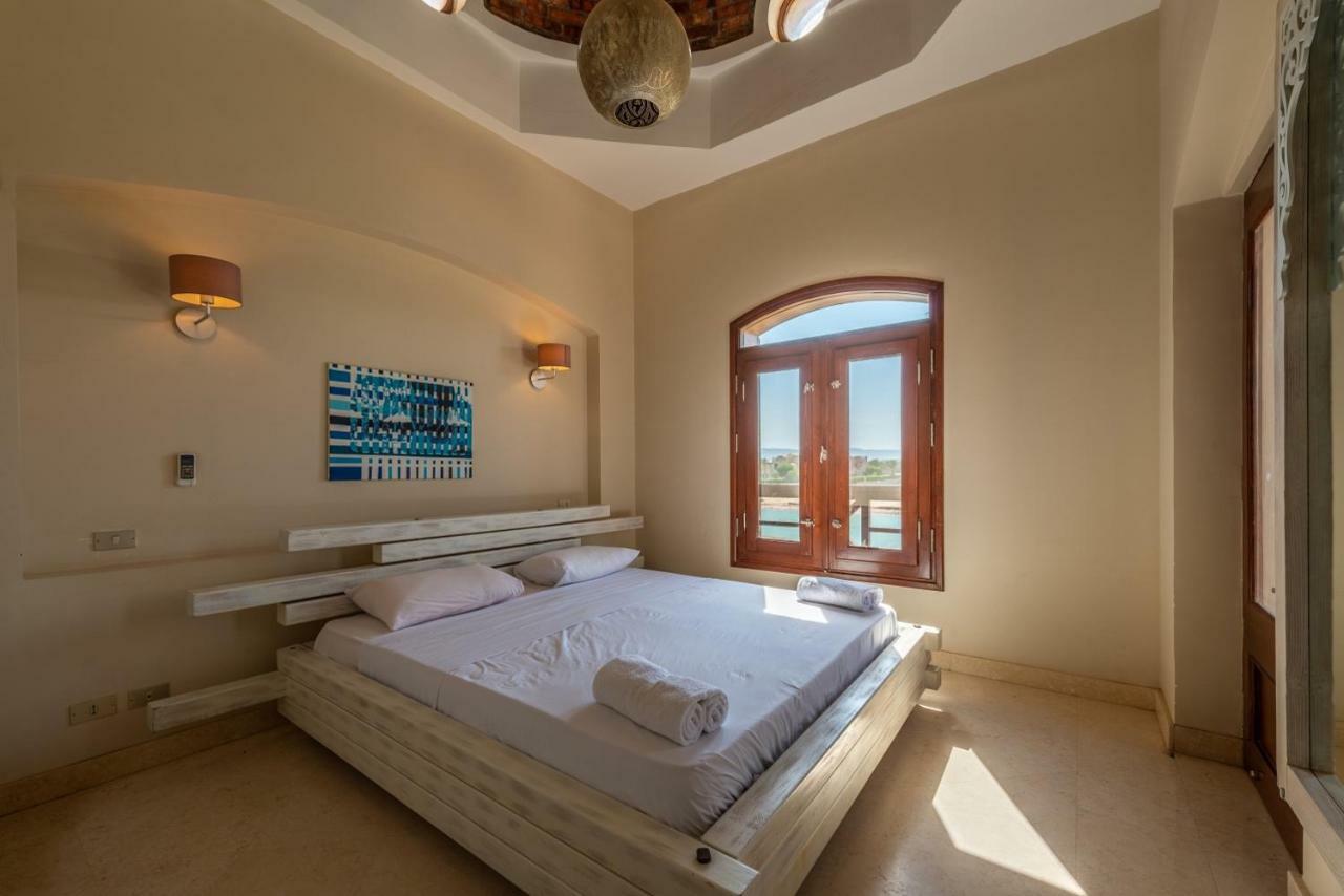 Scenic Views 3-Bedroom Villa In Sabina, El Gouna Private Jacuzzi & Lagoon Access *